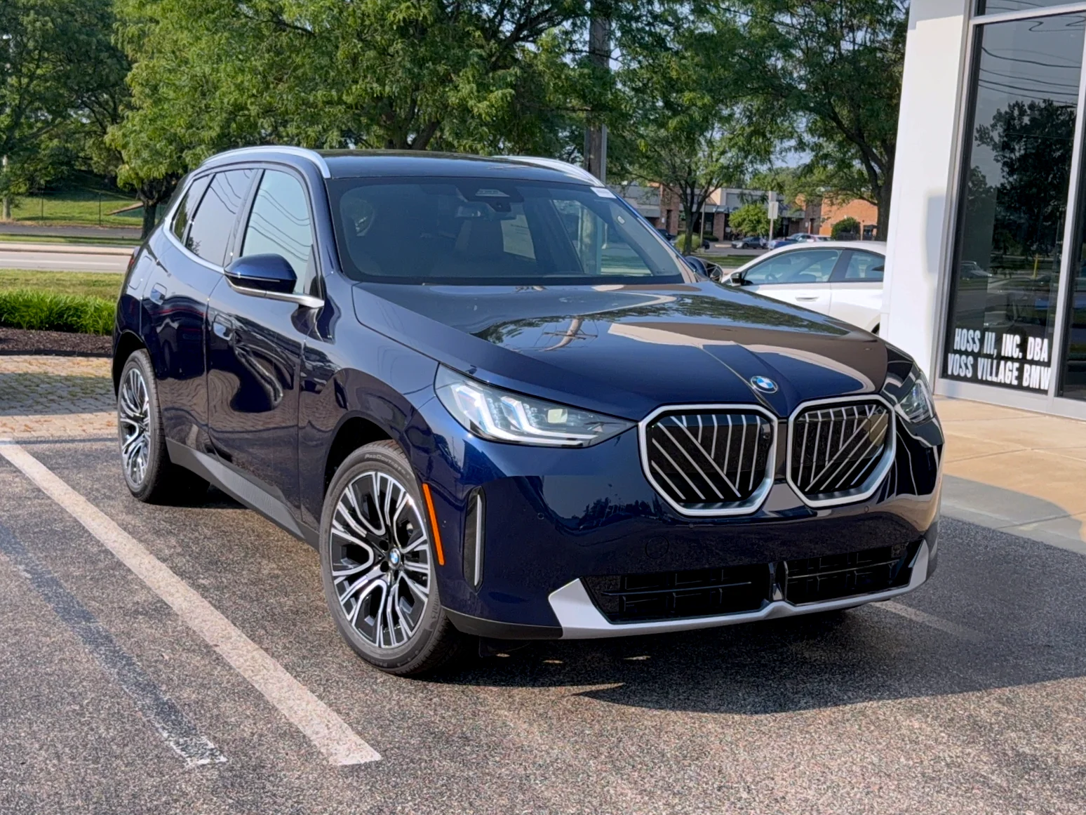 New 2026 Tanzanite Blue II Metallic BMW 30 xDrive image 1
