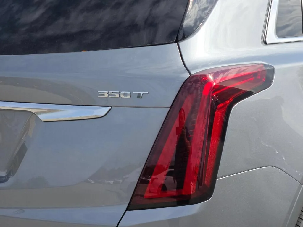 New 2025 Argent Silver Metallic Cadillac Premium Luxury image 13