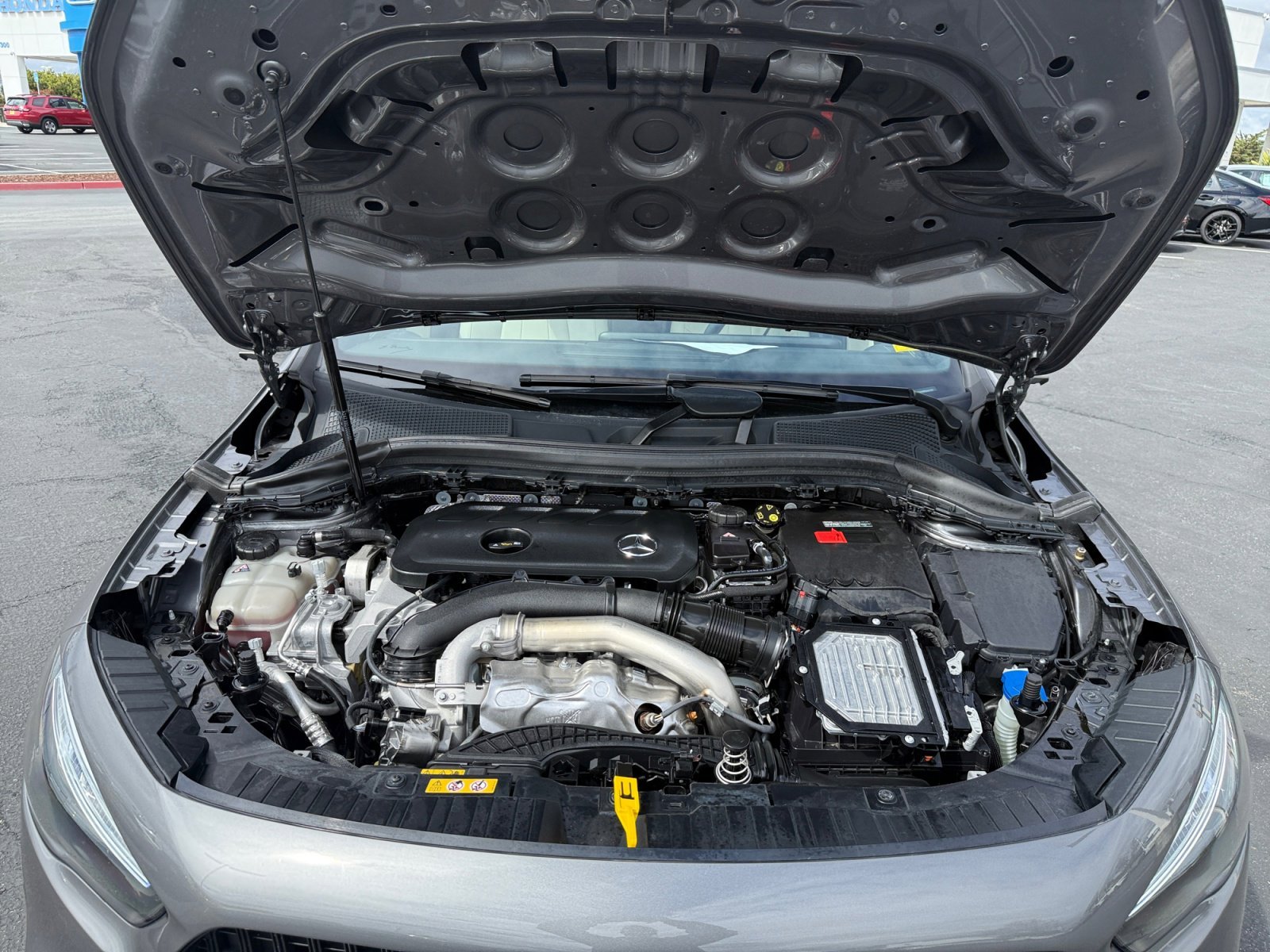 Used 2025 Mountain Gray Metallic Mercedes-Benz GLA 250 image 20