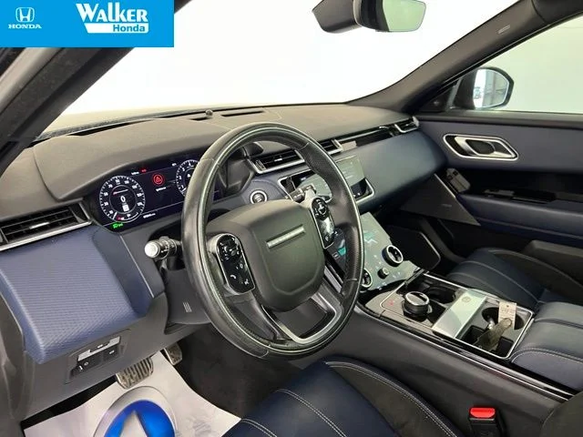 Used 2019 Black Land Rover SE R-Dynamic image 14