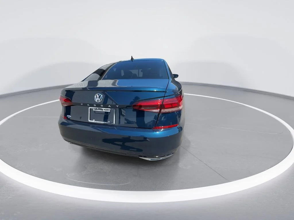 Used 2021 Blue Volkswagen 2.0T R-Line image 7