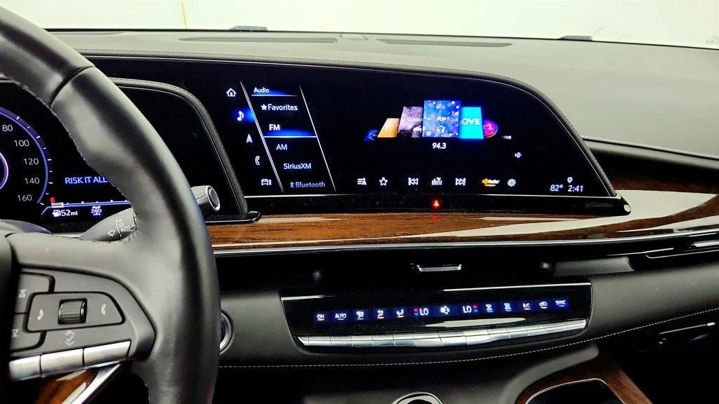 Used 2023 Black Raven Cadillac 4WD 4dr Sport Platinum w/ Super Cruise & Power Assist Steps image 18