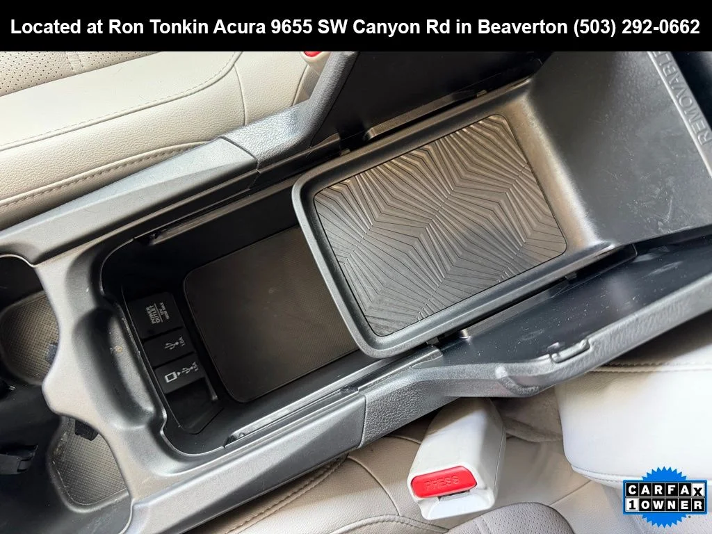 Used 2018 Obsidian Blue Pearl Honda Touring image 26