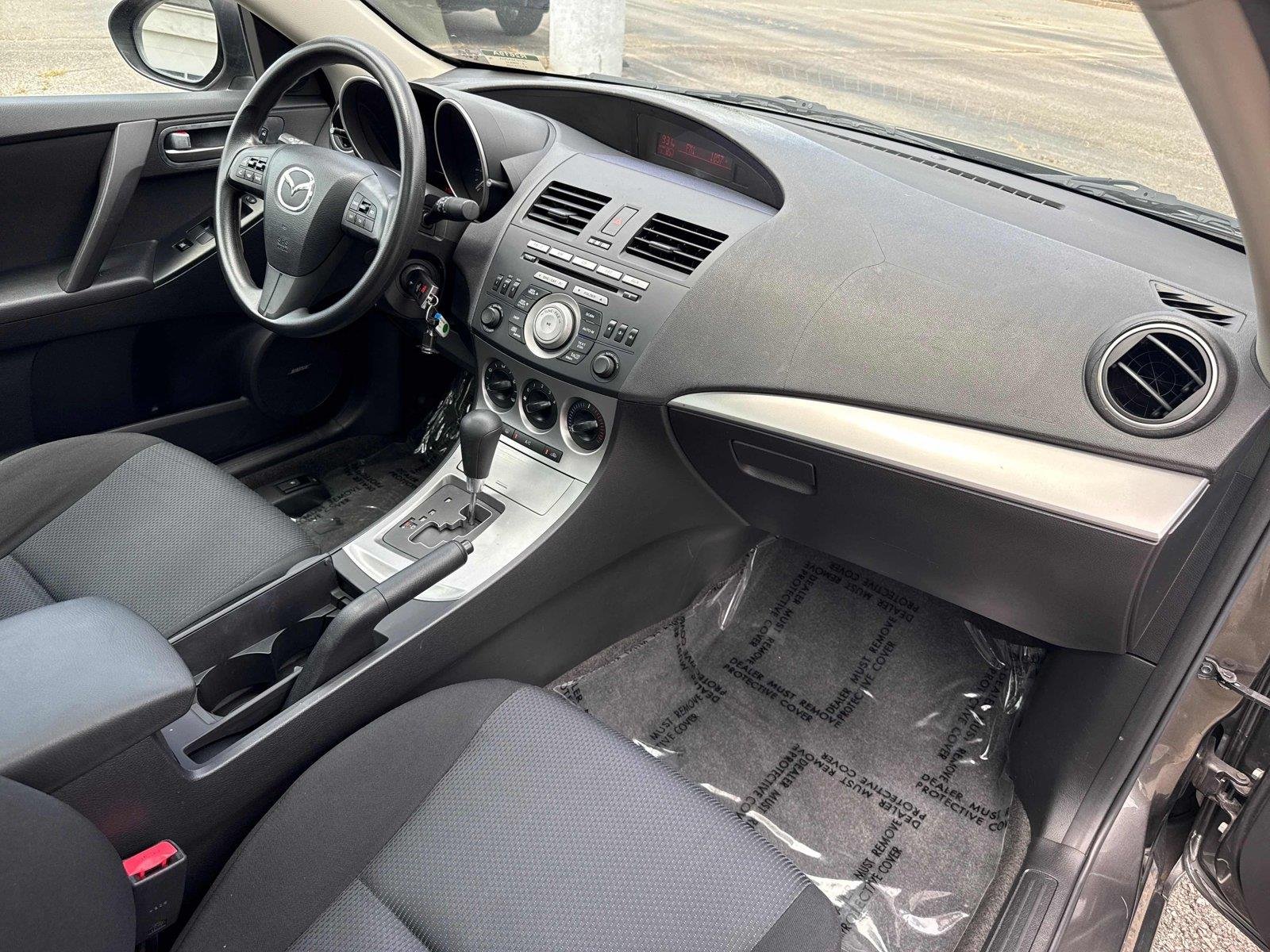 Used 2010 Graphite Mica Mazda i Touring image 26