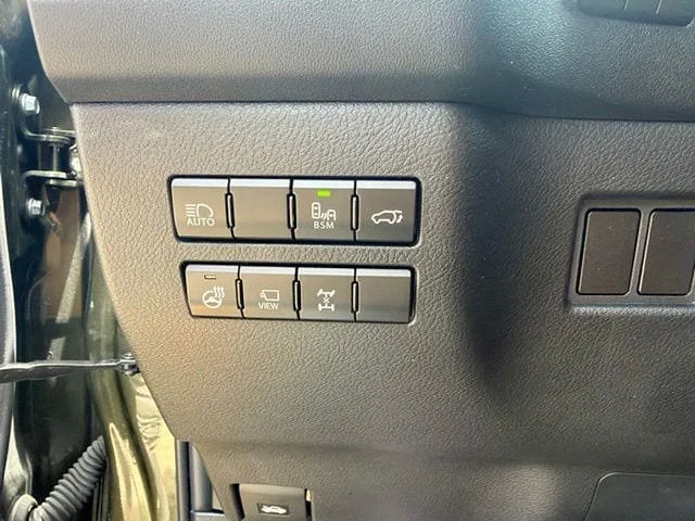 Certified Used 2021 NORI GREEN PEARL Lexus 300 Base image 7