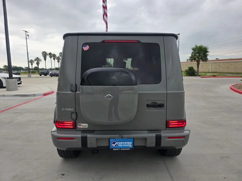 Used 2025 Gray Mercedes-Benz G 580 image 7
