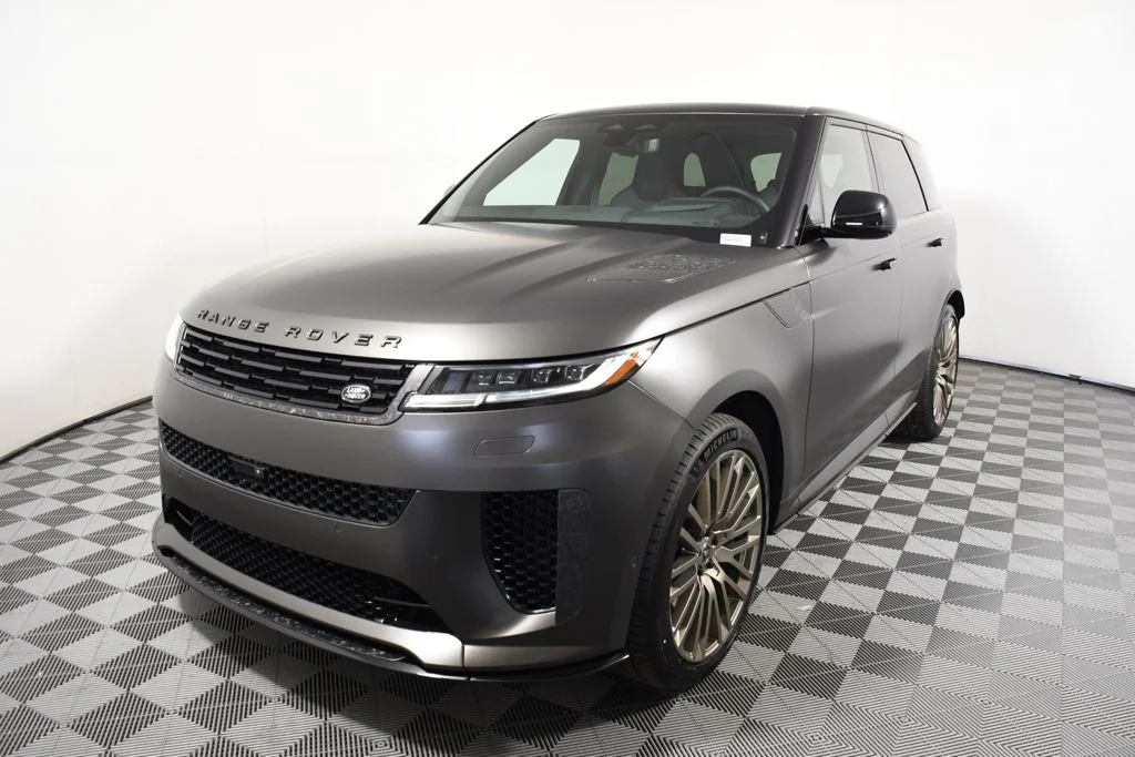 2025 Land Rover Range Rover Sport P635 MHEV SV Edition Two's photo