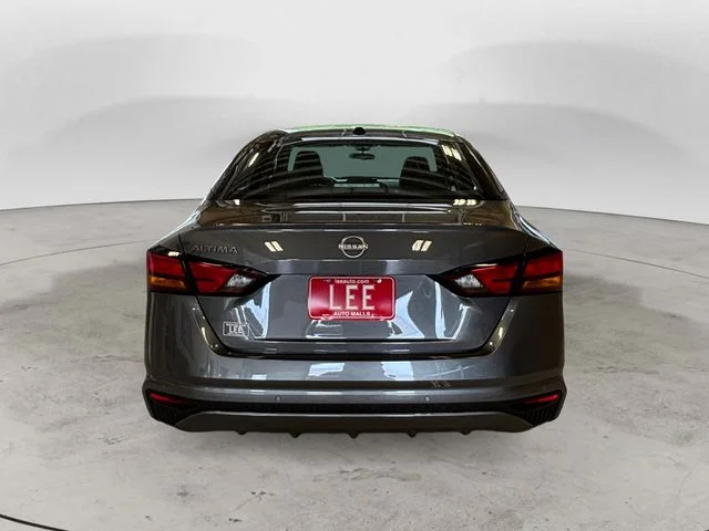 New 2026 Gray Nissan 2.5 SV image 5