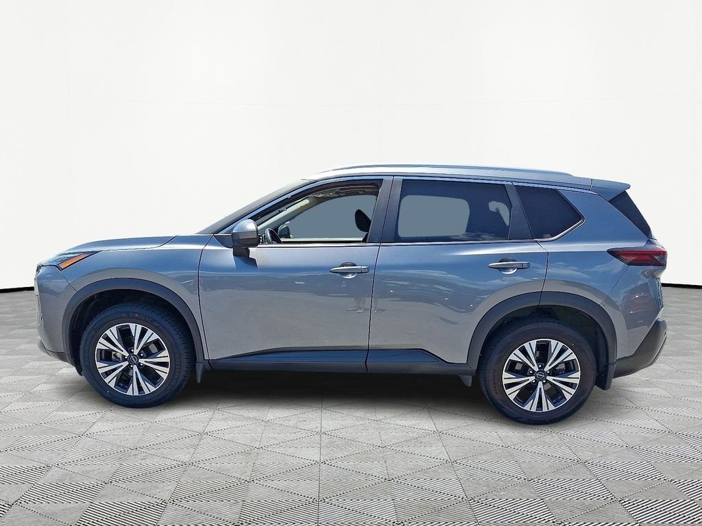Used 2023 Gray Nissan SV image 4