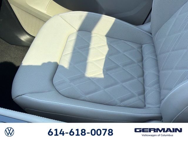 New 2026 Opal White Pearl Volkswagen 2.0T SEL Premium R-Line image 33