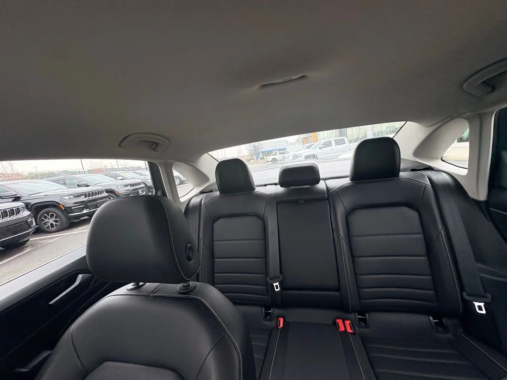2024 Volkswagen Jetta SE - Photo 30