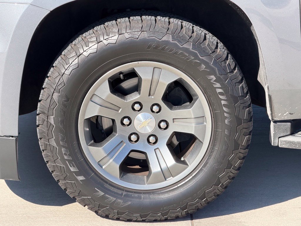 Used 2019 Gray Chevrolet LS image 6