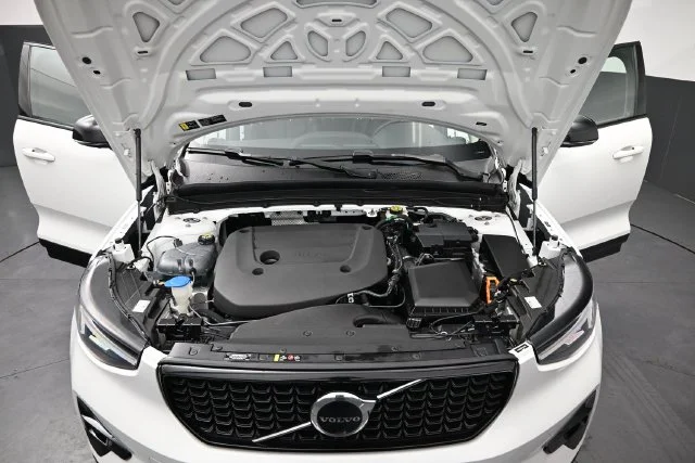 Used 2023 Crystal White Metallic Volvo Ultimate image 20