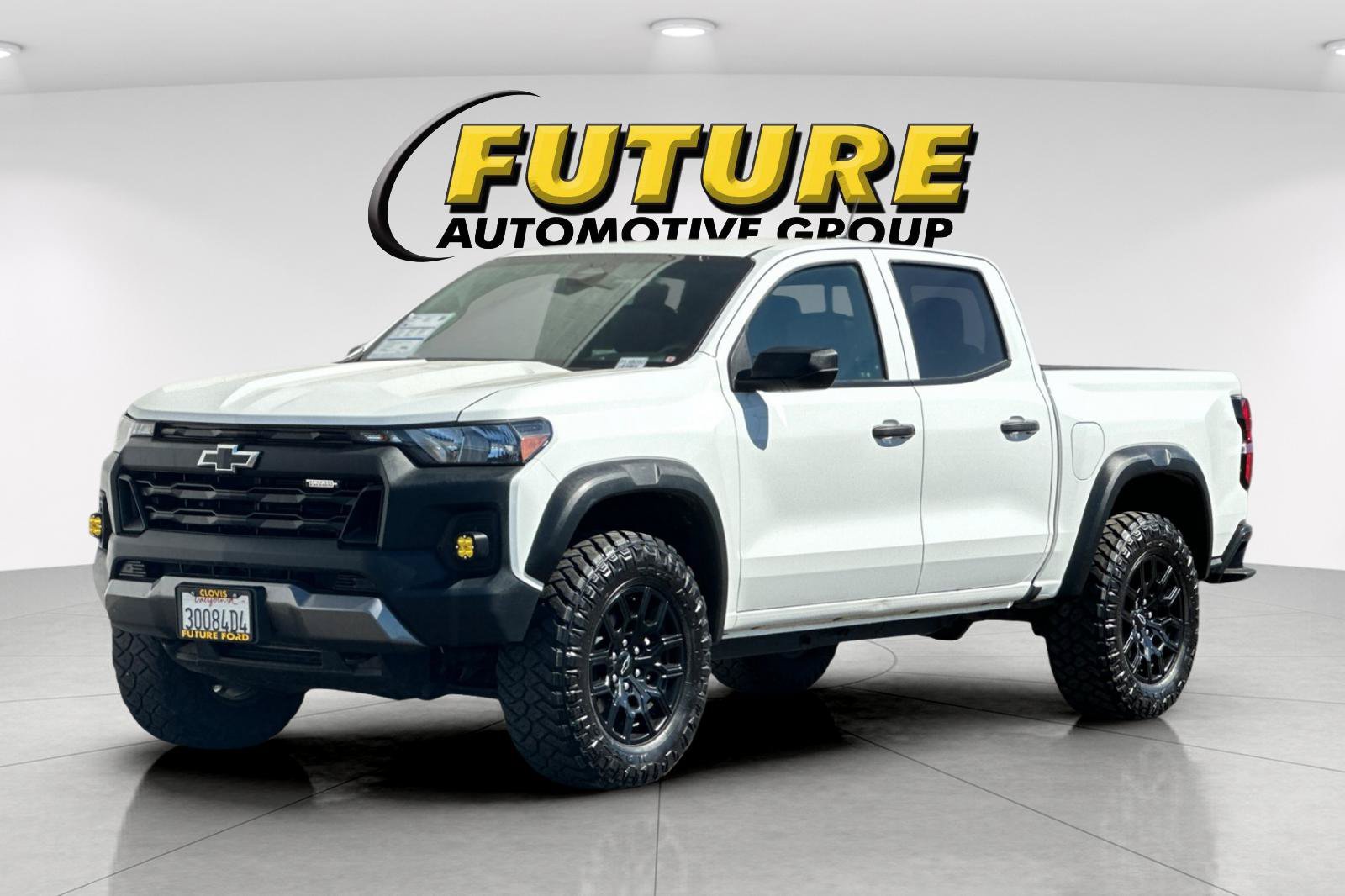 Used 2024 White Chevrolet Trail Boss image 7