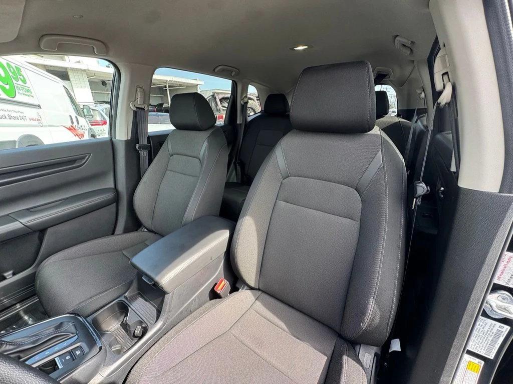 Used 2025 Black Honda LX image 17
