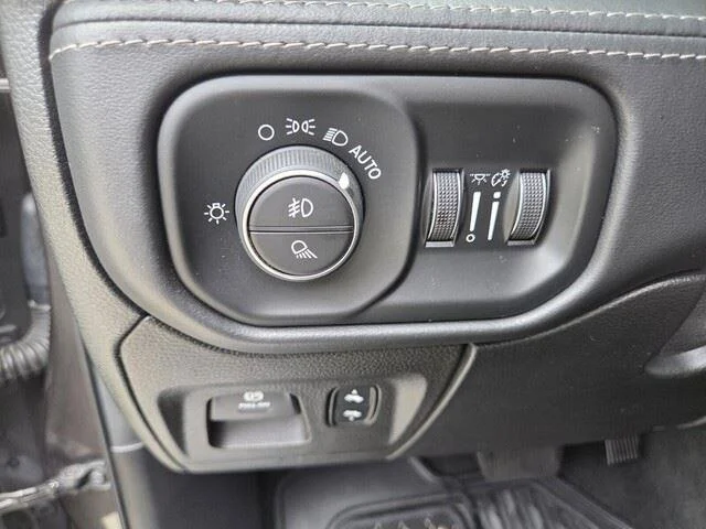Used 2019 Granite Crystal Metallic Clearcoat Ram Limited image 14