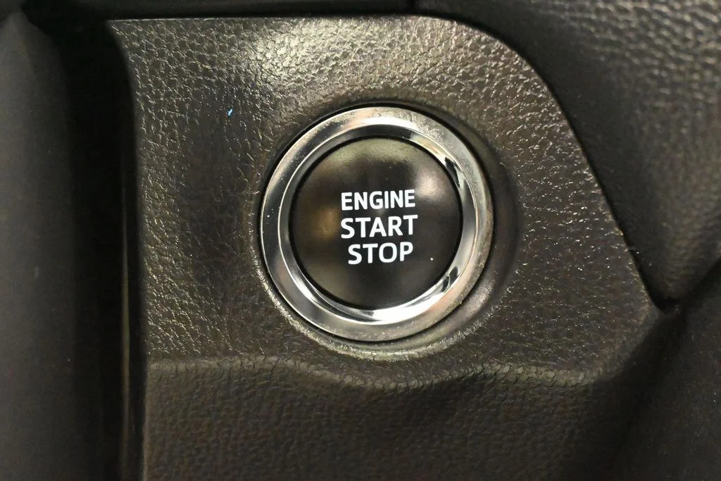 Used 2025 Ice Toyota XLE image 22