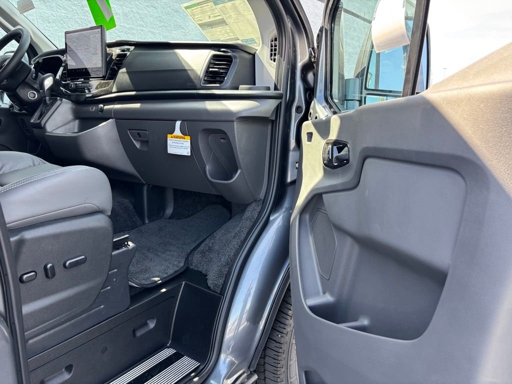 New 2026 Gray Ford Explorer Limited SE image 19