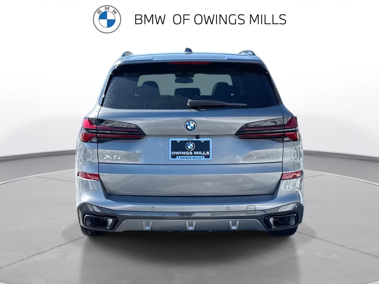 New 2026 Skyscraper Grey Metallic BMW xDrive50e image 7