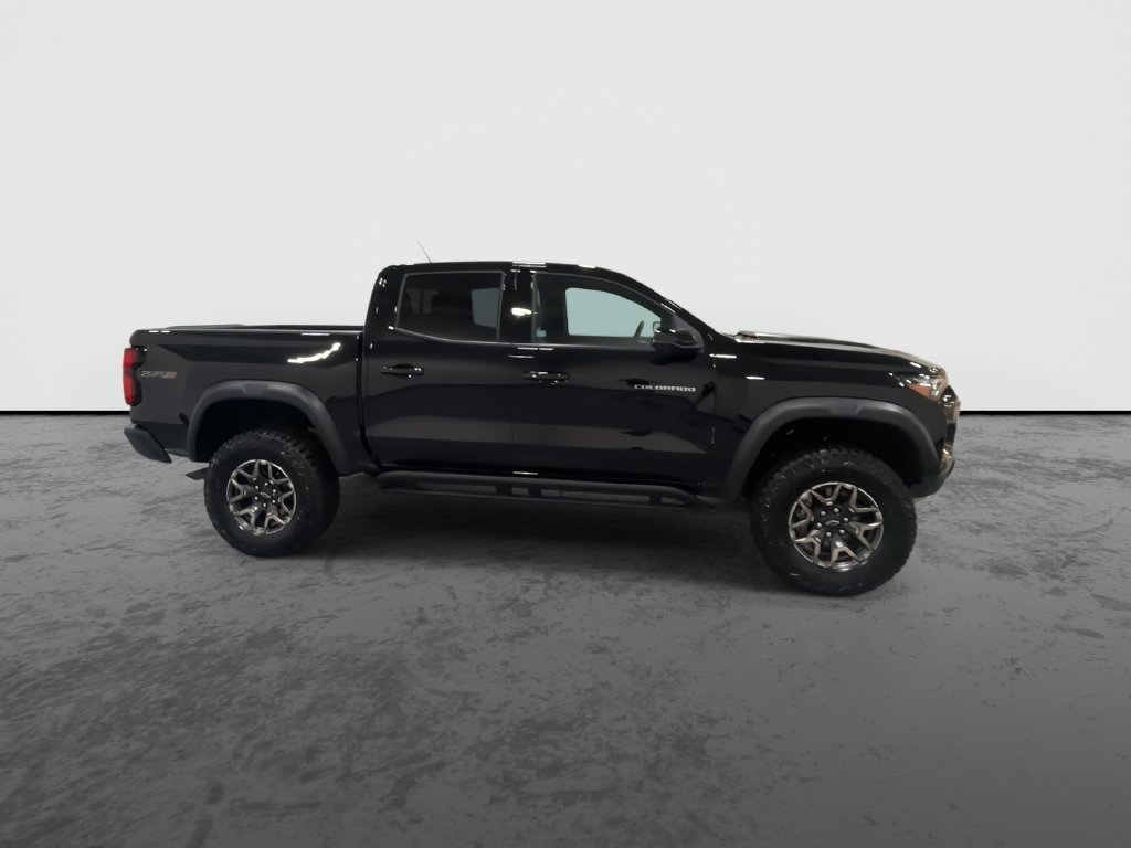 2026 Chevrolet Colorado ZR2 - Photo 9