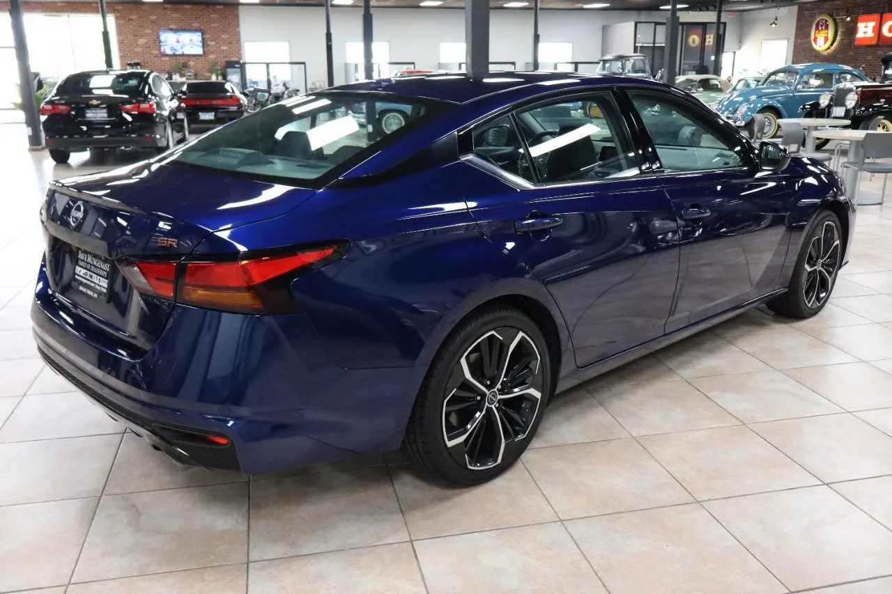 Used 2024 Deep Blue Pearl Nissan 2.5 SR image 6