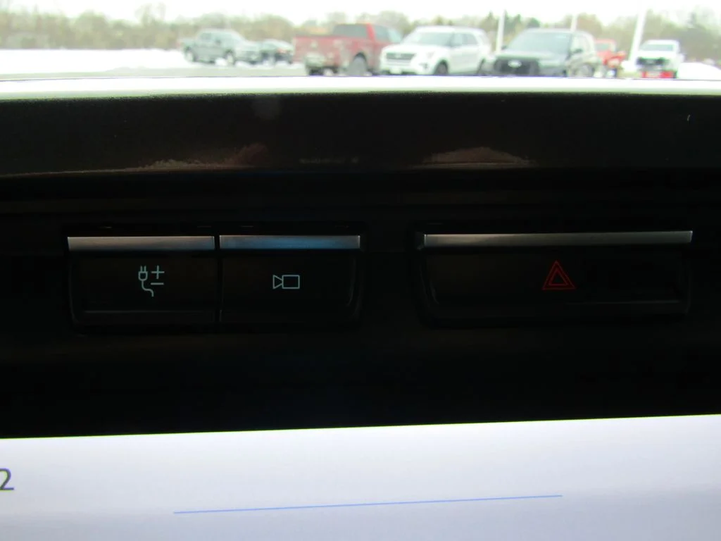 Used 2023 Oxford White Ford XLT image 31