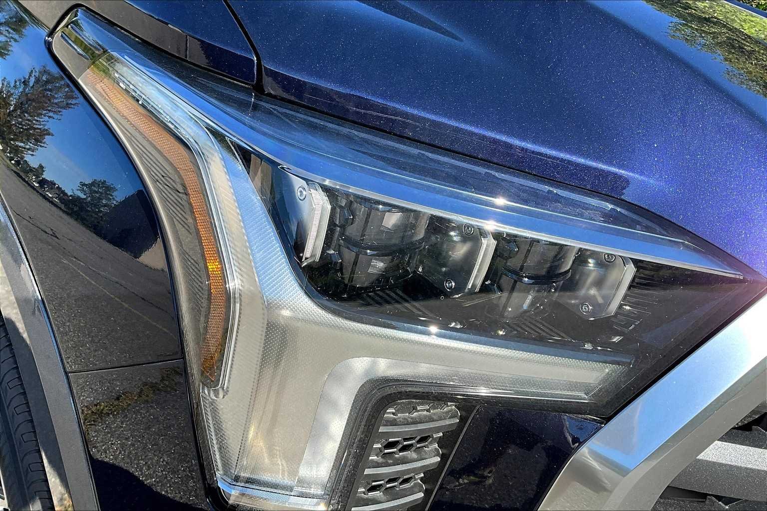 2025 Toyota Tundra Limited - Photo 13