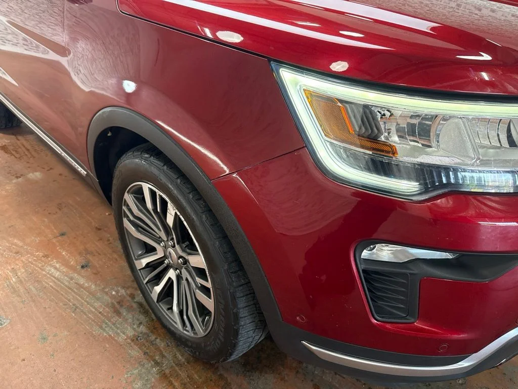 Used 2018 Red Ford Platinum image 9