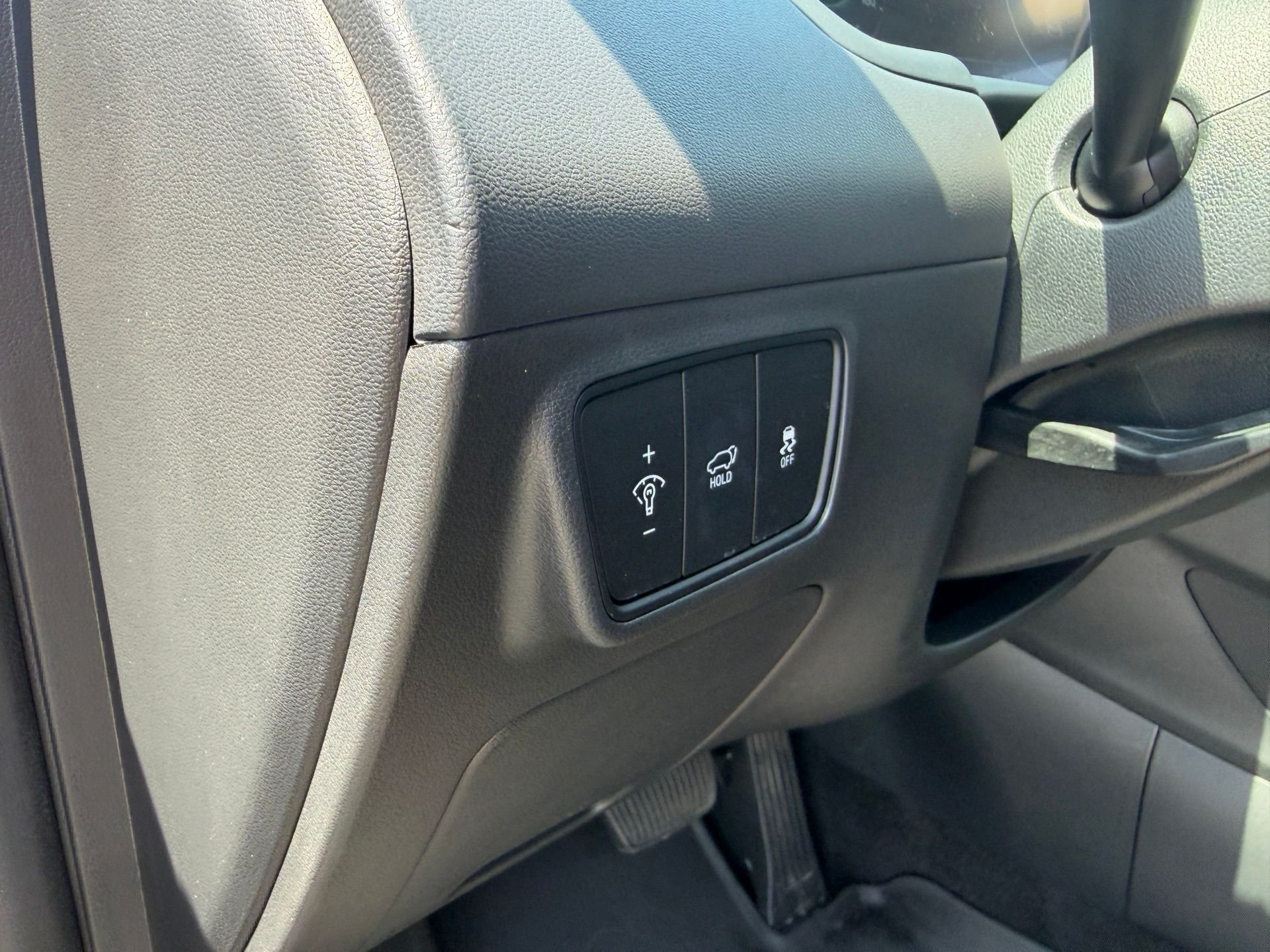 Certified Used 2022 Gray Hyundai SEL image 30