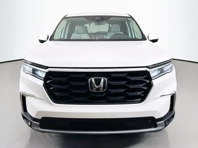 Certified Used 2025 Platinum White Pearl Honda EX-L+ image 2