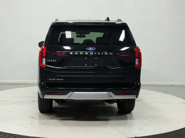 Used 2025 Black Ford Platinum image 7