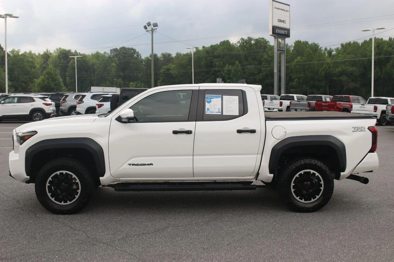 Used 2024 White Toyota SR5 image 4