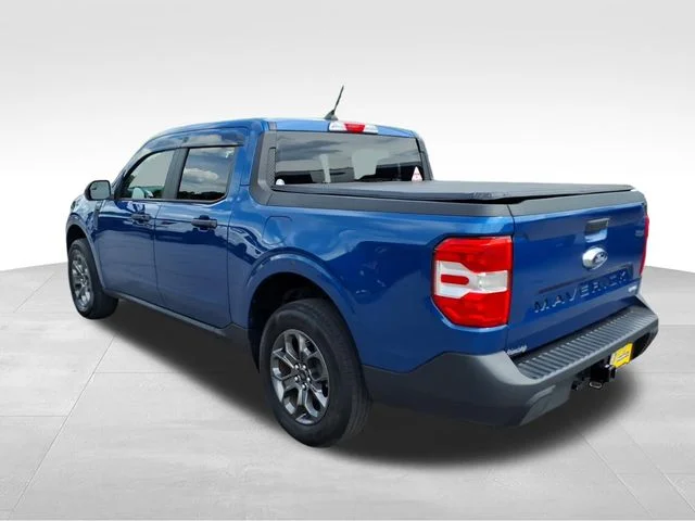 Used 2024 Blue Ford XLT image 7