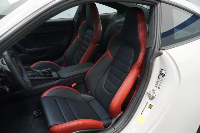New 2026  Porsche Carrera 4 GTS image 5
