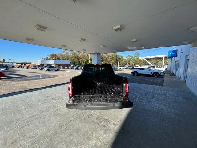 Used 2023 Black Ford Lariat image 9