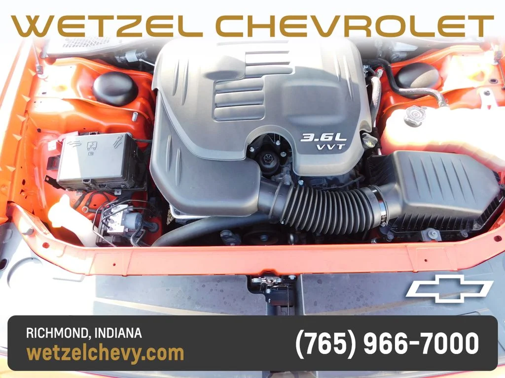Used 2023 Orange Dodge SXT image 31
