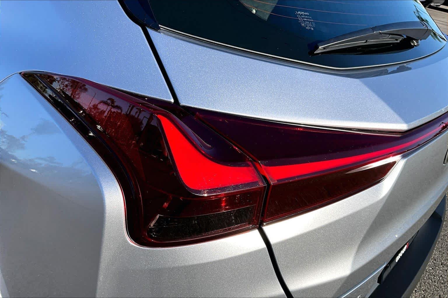 Certified Used 2024 IRIDIUM Lexus Premium image 27