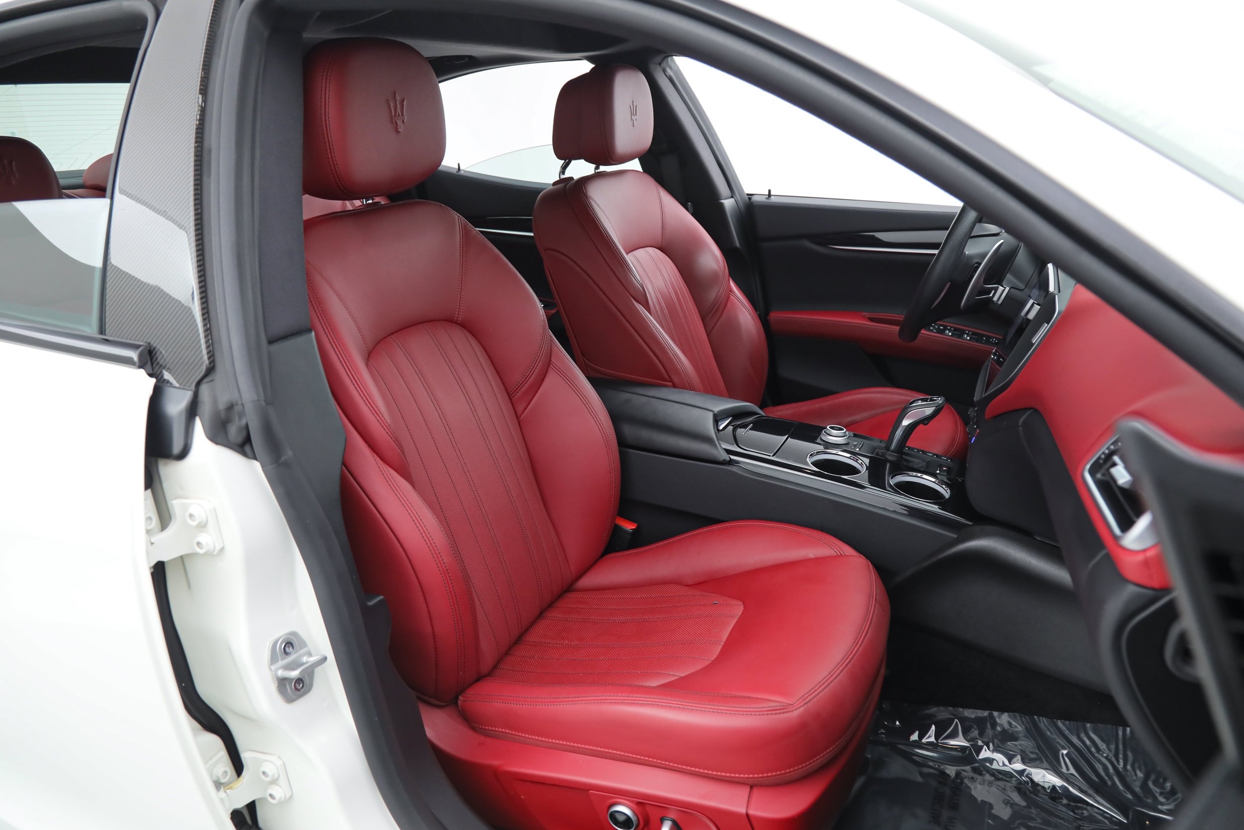 Used 2023 White Maserati Modena image 11