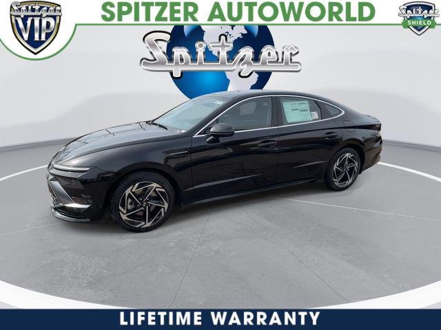 New 2026 Black Hyundai SEL Sport image 4