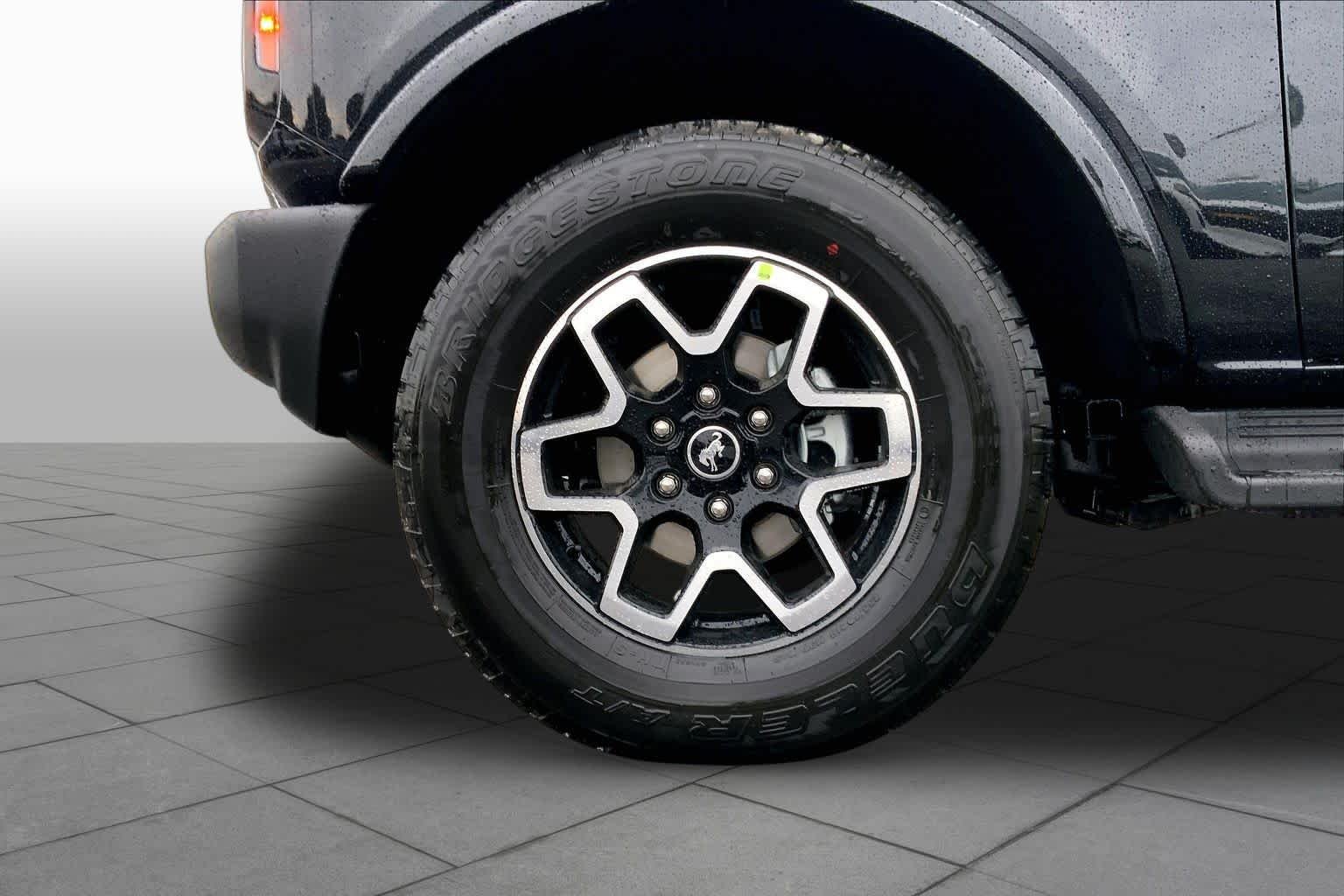 New 2026 Shadow Black Ford Outer Banks® image 8