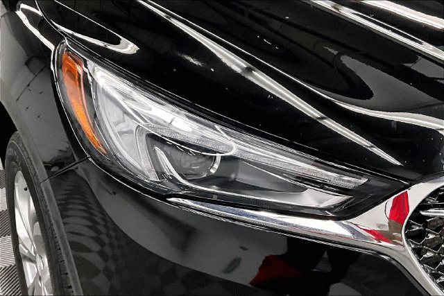 Used 2021 Ebony Twilight Metallic Buick Avenir image 36