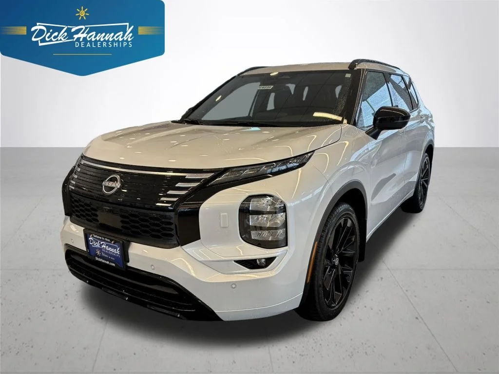 New 2026 White Nissan Platinum image 1