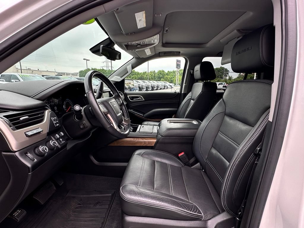 Used 2020 WHITE FROST TRICOAT GMC Denali image 20