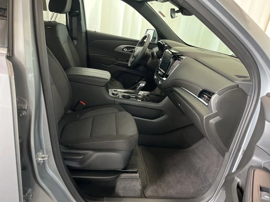 Used 2023 Sterling Gray Metallic Chevrolet LT Cloth image 16