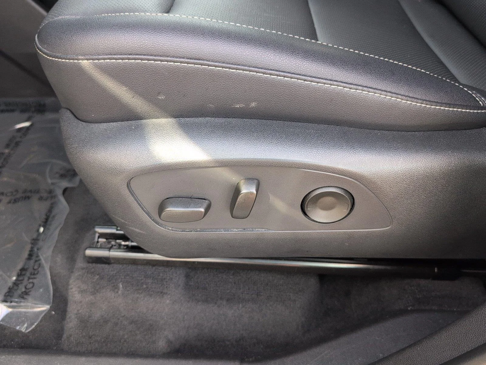 Used 2024 Downpour Metallic GMC SLE image 14