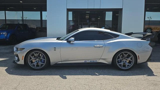 New 2026 Iconic Silver Metallic Ford Shelby GT350 image 22