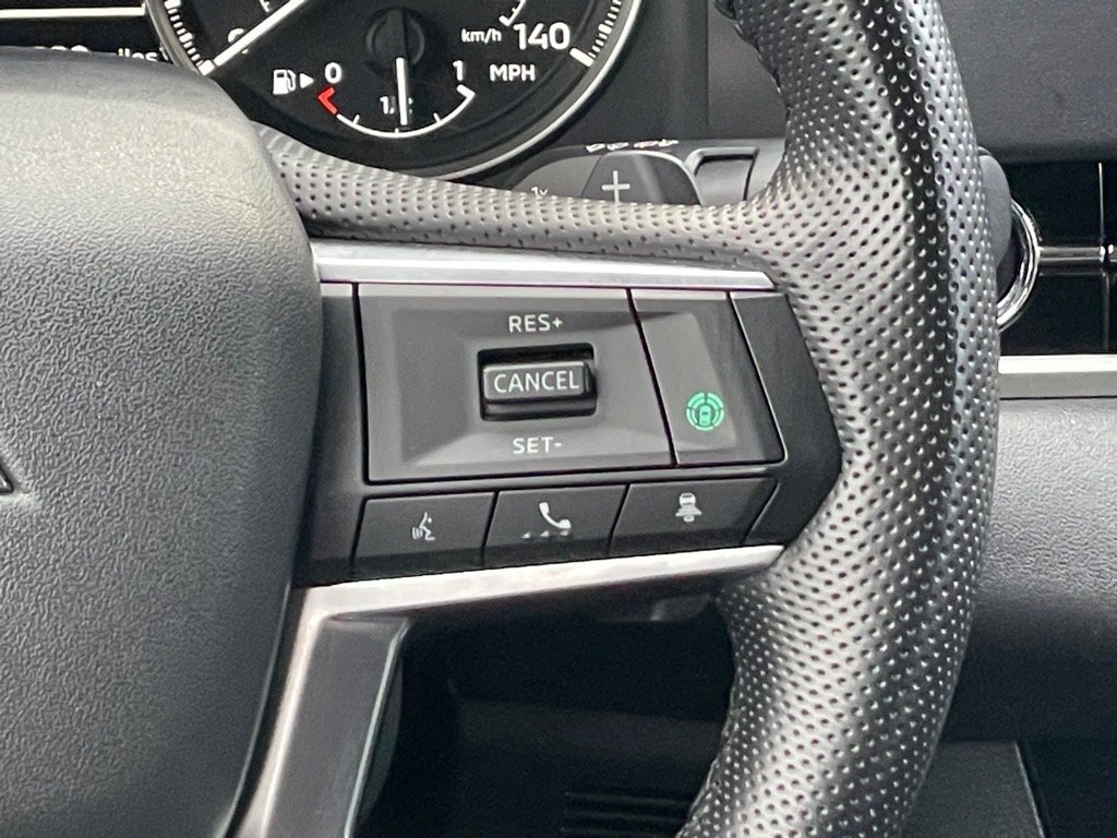 2024 Mitsubishi Outlander SE - Photo 16