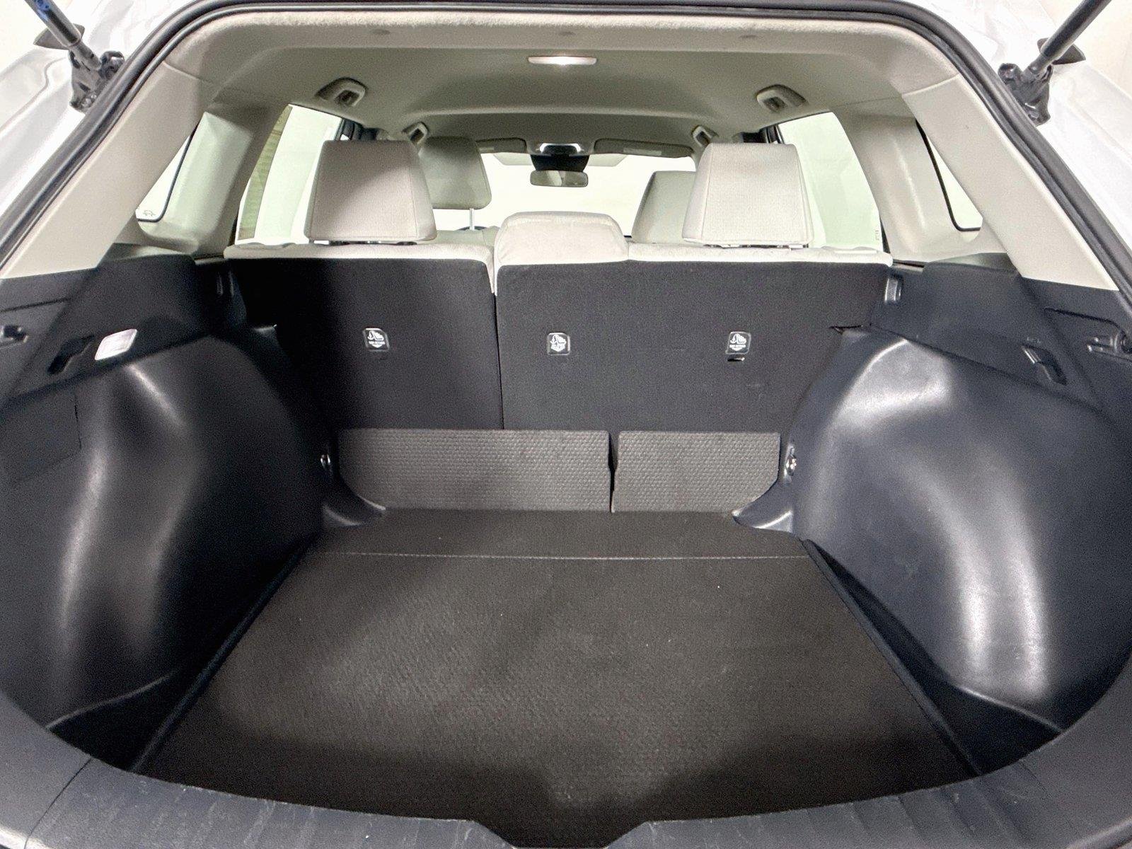 Certified Used 2024 Wind Chill Pearl Toyota L image 35