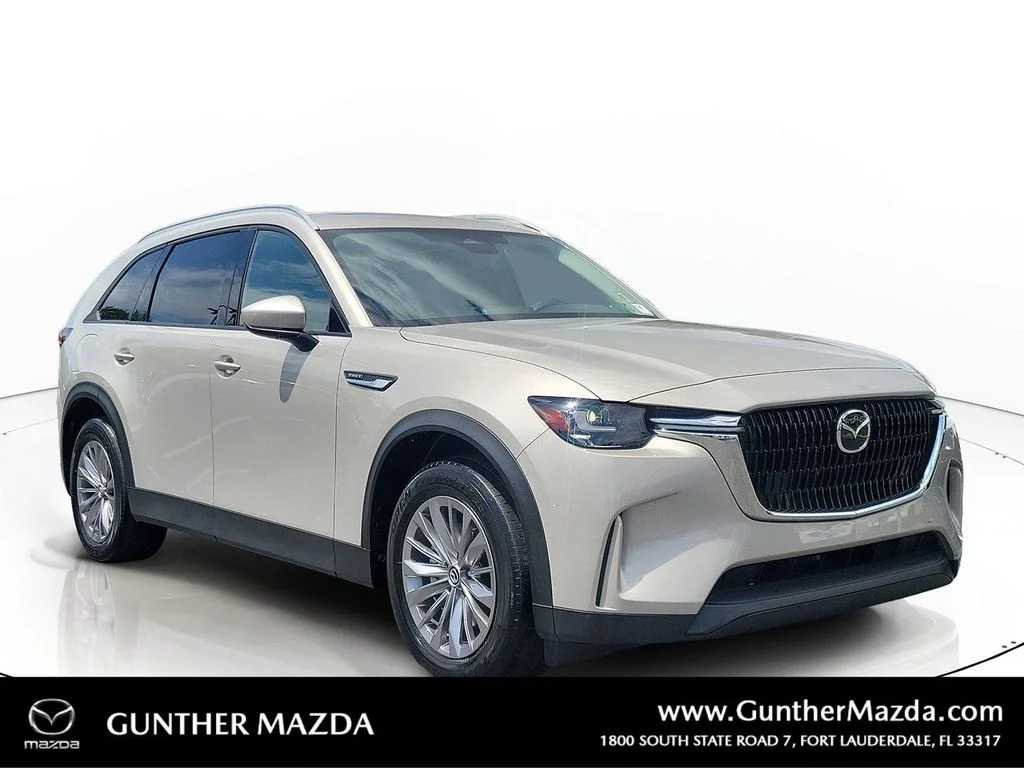2024 Mazda CX-90 PHEV Preferred Package's photo
