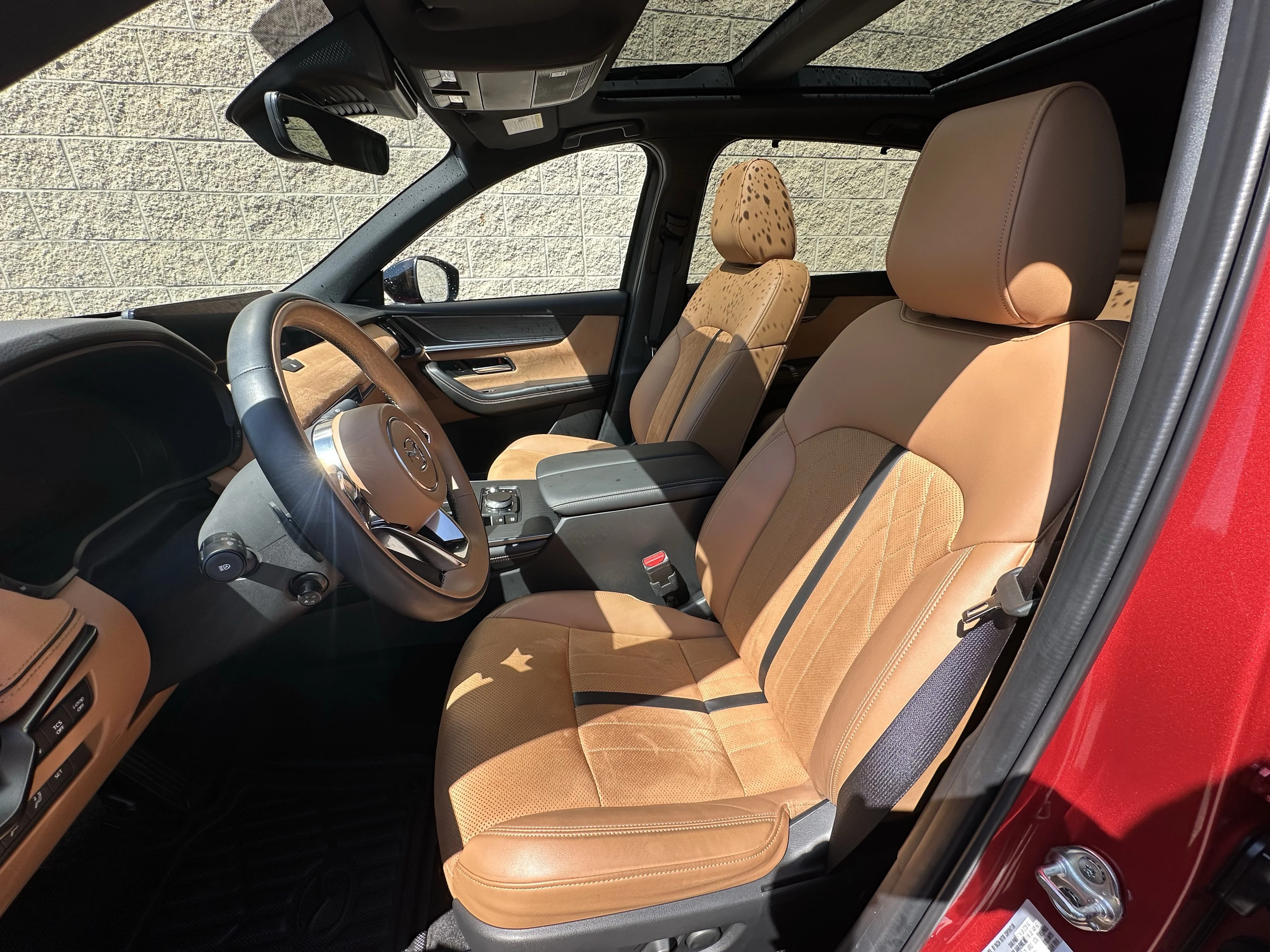 Certified Used 2025 Black Mazda Signature image 10